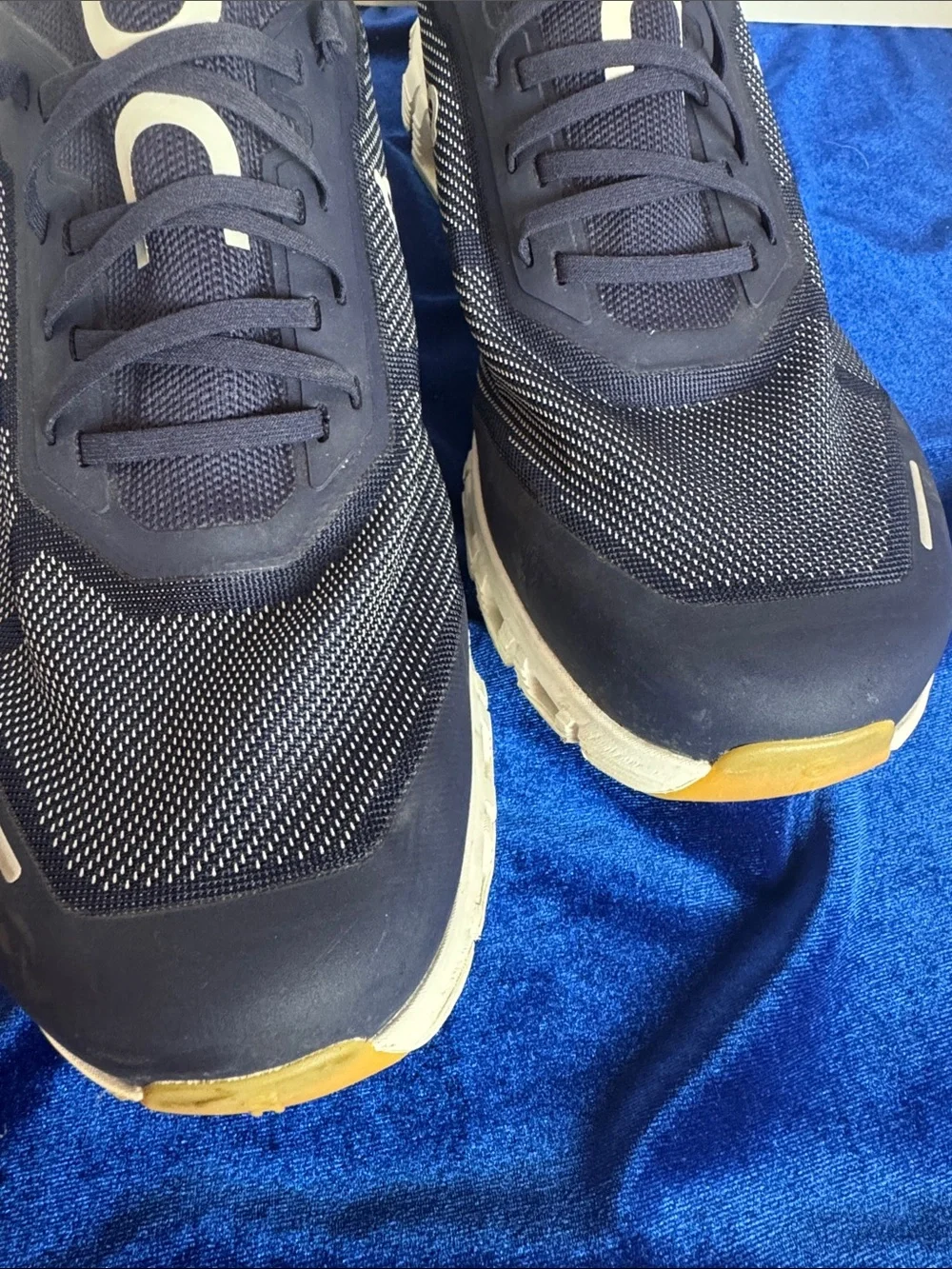 On Running Men's Cloud Versa 6 Navy and White